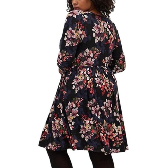 Torrid 3 (3X 22/24) Floral Sweetheart Super Soft Plush Skater Dress w/Pockets - Picture 2 of 2